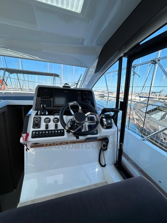 Sealine C390V de segunda mano en venta