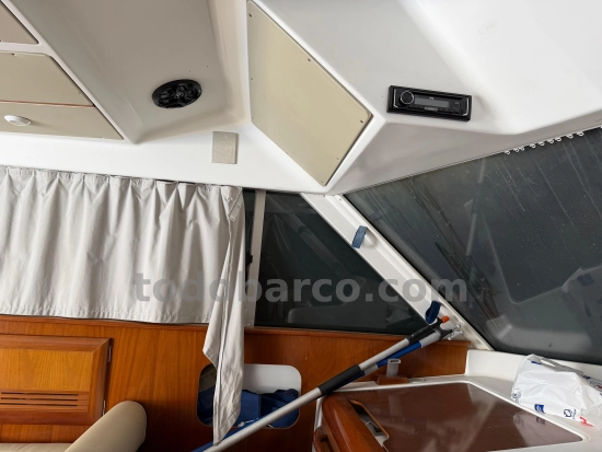 Beneteau Antares 1080 usado à venda