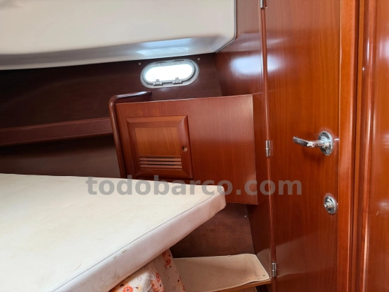 Beneteau Antares 1080 usado à venda