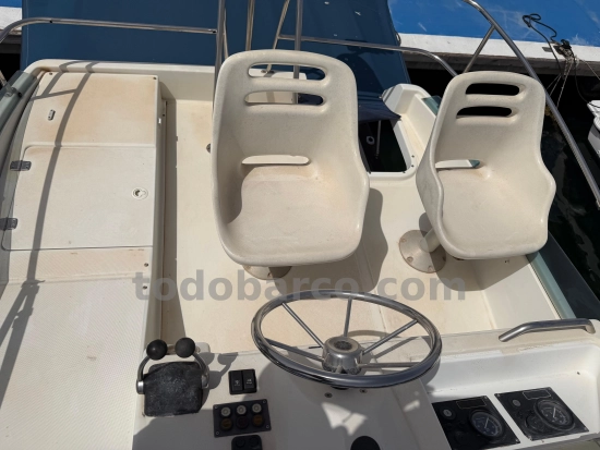 Beneteau Antares 1080 usado à venda