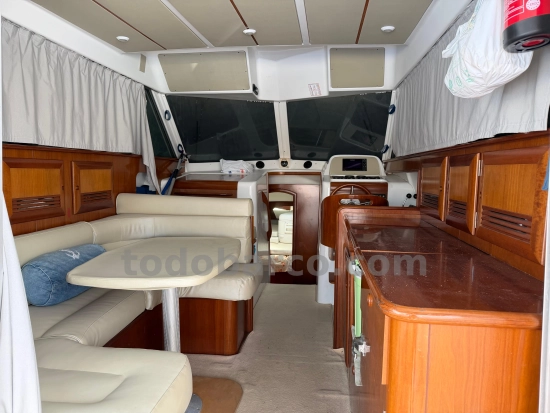 Beneteau Antares 1080 usado à venda