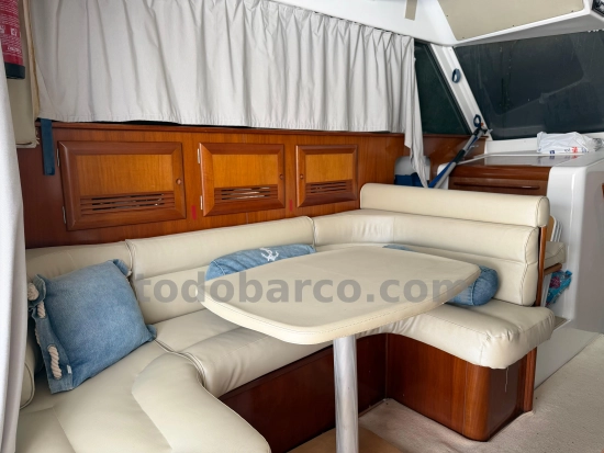 Beneteau Antares 1080 usado à venda