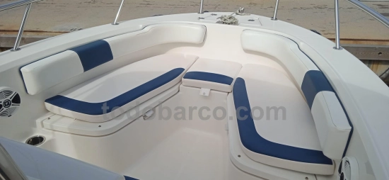 Robalo R200 preowned for sale