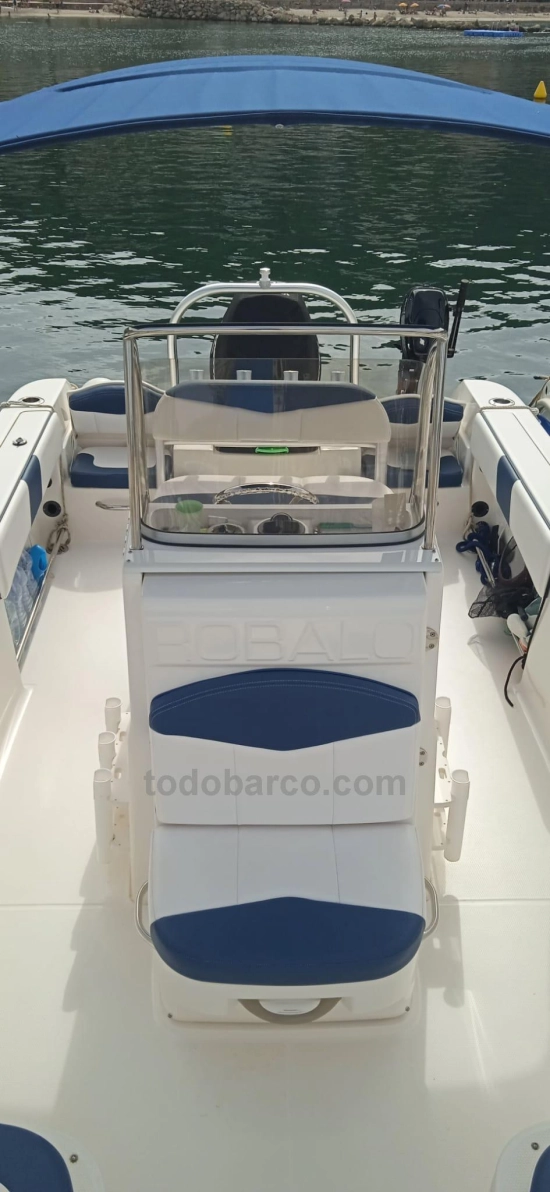 Robalo R200 preowned for sale