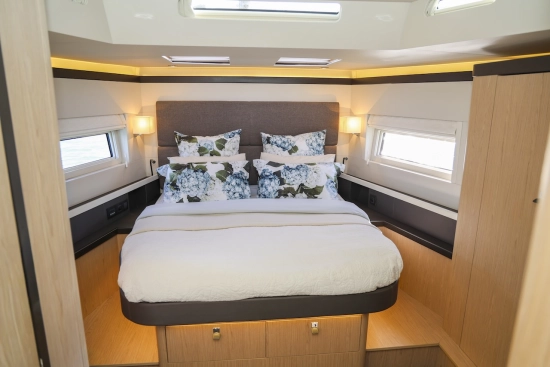 Beneteau Oceanis Yacht 62 usata in vendita
