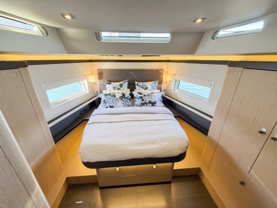 Beneteau Oceanis Yacht 62 usata in vendita