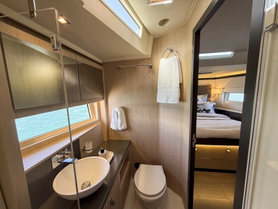 Beneteau Oceanis Yacht 62 usata in vendita