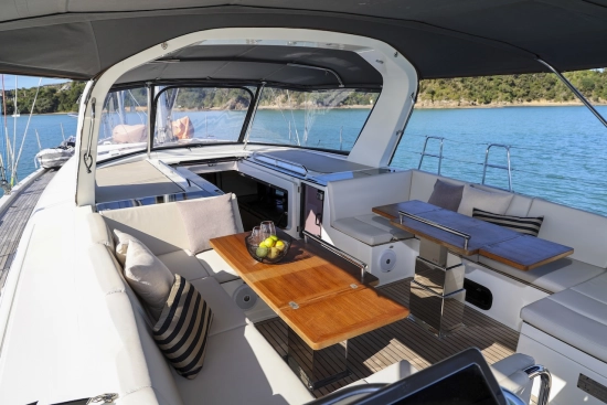 Beneteau Oceanis Yacht 62 usata in vendita