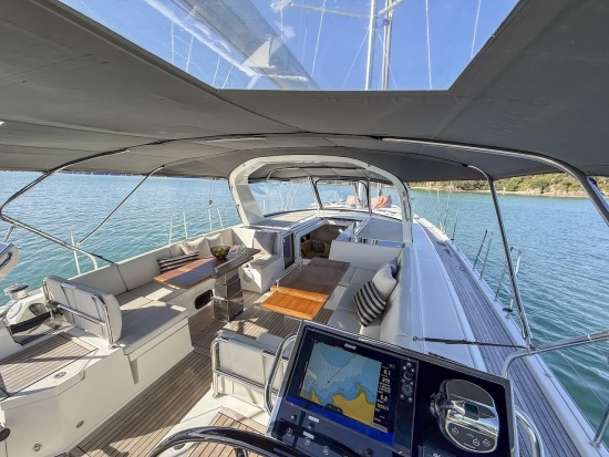 Beneteau Oceanis Yacht 62 usata in vendita