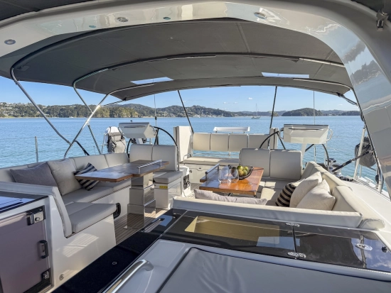 Beneteau Oceanis Yacht 62 usata in vendita