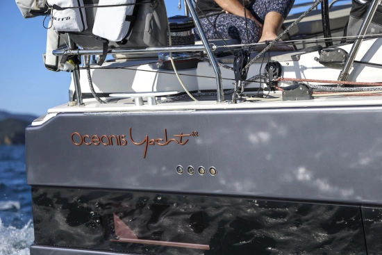 Beneteau Oceanis Yacht 62 usata in vendita