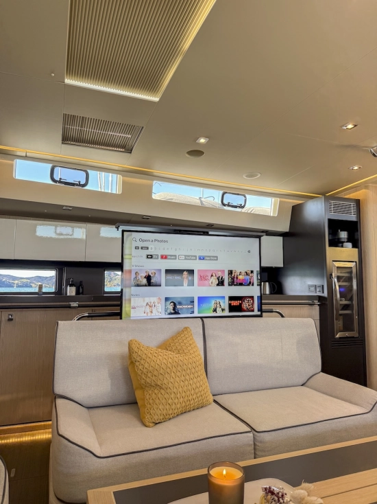 Beneteau Oceanis Yacht 62 usata in vendita