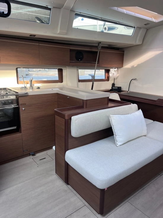 Beneteau Oceanis 51.1 nuova in vendita