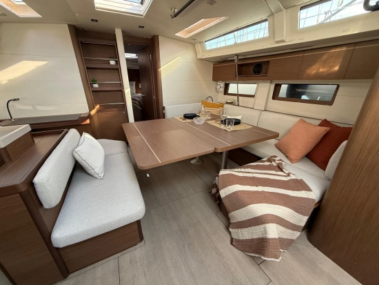 Beneteau Oceanis 51.1 nuova in vendita