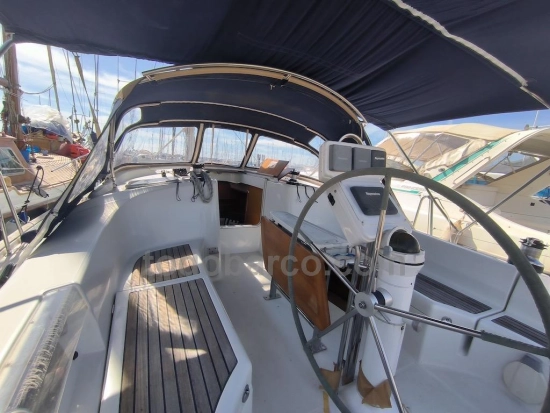 Beneteau OCEANIS CLIPPER 423 preowned for sale