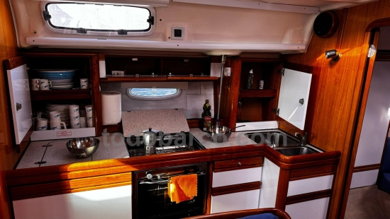 Bavaria Yachts 39 CRUISER preowned for sale