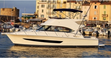 Riviera 39 SPORTS MOTOR YACHT FLYBRIDGE de segunda mano en venta