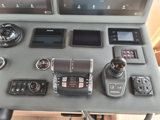 Beneteau GRAND TRAWLER 62 de segunda mano en venta