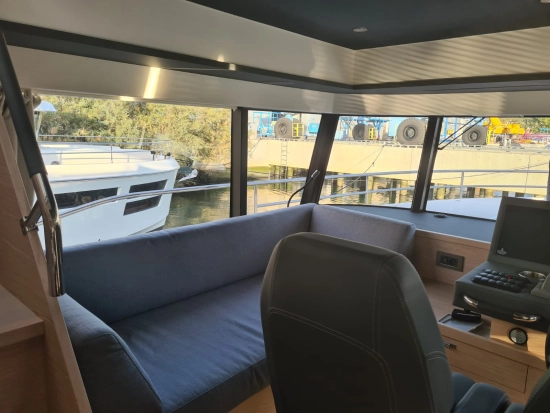 Beneteau GRAND TRAWLER 62 de segunda mano en venta