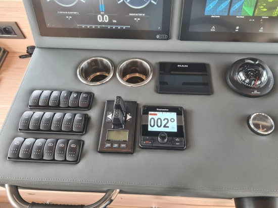 Beneteau GRAND TRAWLER 62 de segunda mano en venta