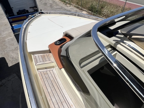 Invictus Yacht GT320 de segunda mano en venta