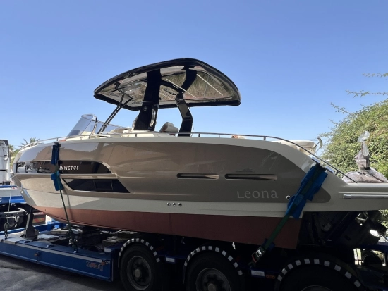Invictus Yacht GT320 de segunda mano en venta