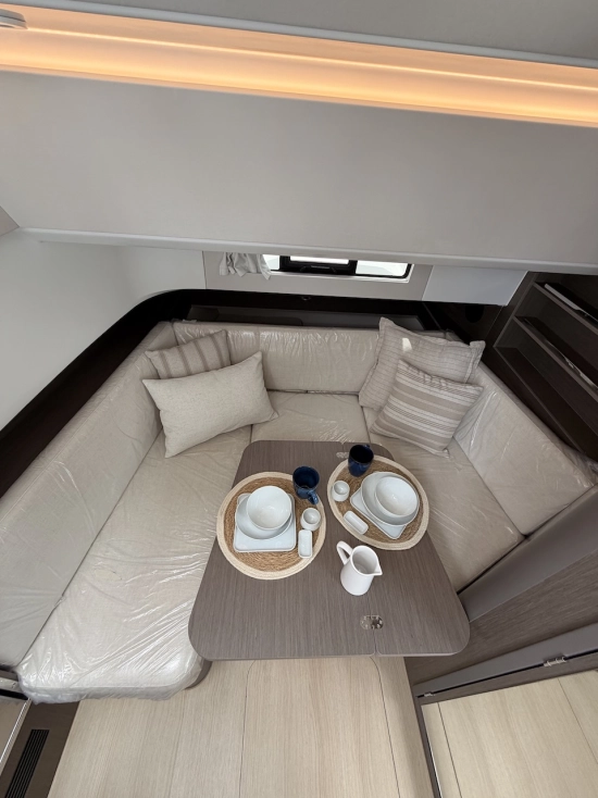 Beneteau GRAN TURISMO 35 novos à venda
