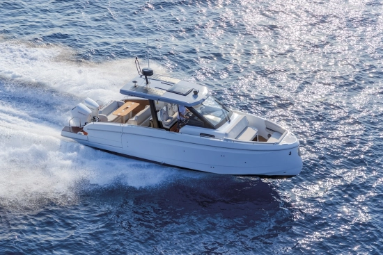 Beneteau GRAN TURISMO 35 novos à venda