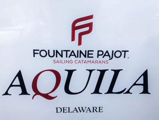 Fountain PAJOT LUCIA 40 de segunda mano en venta