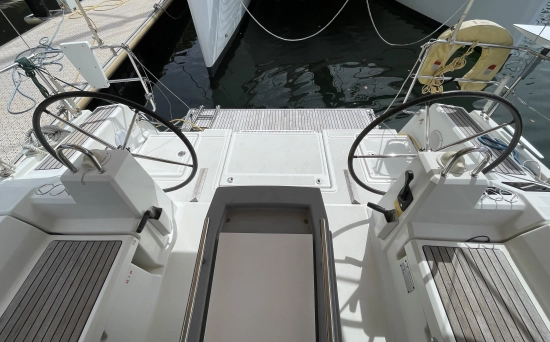 Beneteau Oceanis 41.1 usado à venda