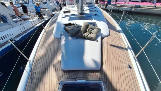 Beneteau Oceanis 52 nuova in vendita