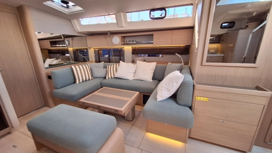 Beneteau Oceanis 52 nuova in vendita