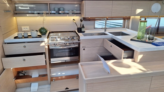 Beneteau Oceanis 52 nuova in vendita