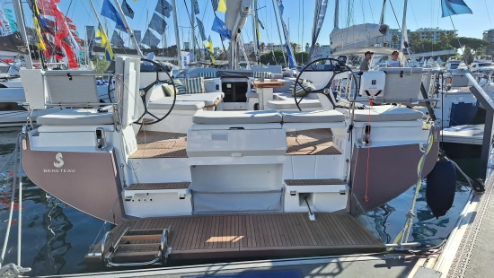 Beneteau Oceanis 52 nuova in vendita