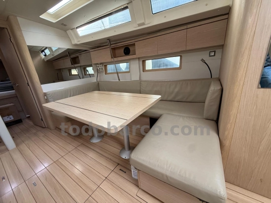 Beneteau Oceanis 51.1 usado à venda