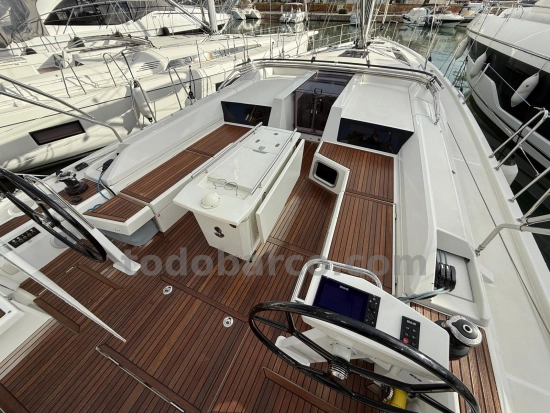 Beneteau Oceanis 51.1 usado à venda