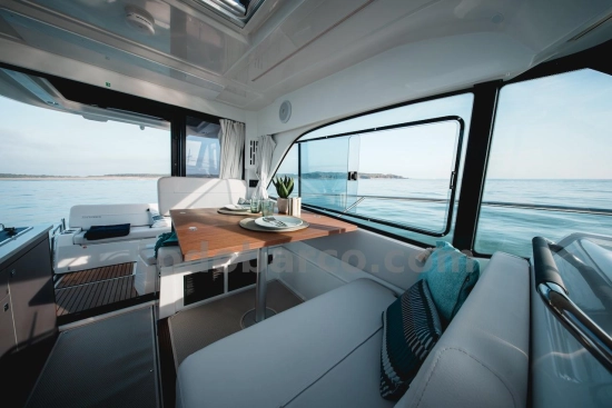 Beneteau Antares 9 V2 nuevo en venta
