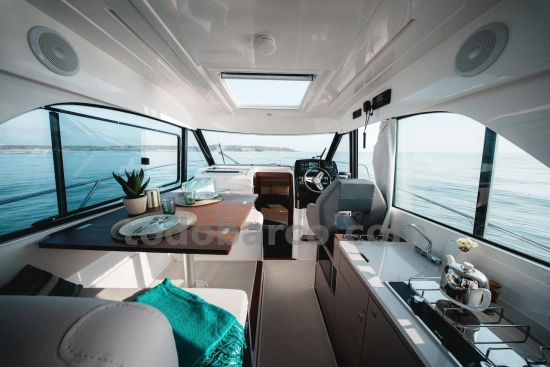 Beneteau Antares 9 V2 nuevo en venta