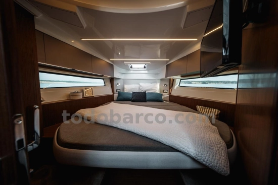Beneteau Antares 9 V2 nuevo en venta