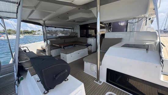 Fountaine Pajot SAONA 47 usata in vendita