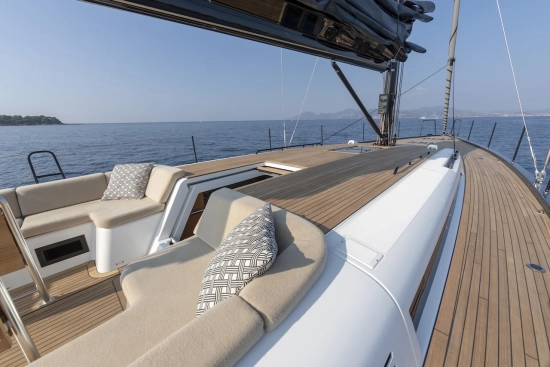 Beneteau First 53 novos à venda