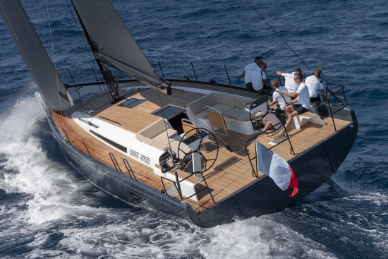 Beneteau First 53 novos à venda