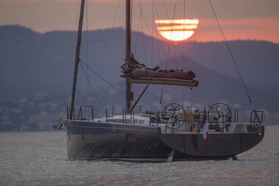Beneteau First 53 novos à venda