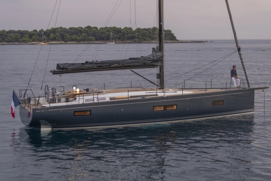 Beneteau First 53 novos à venda