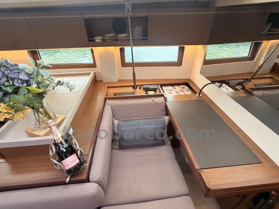 Beneteau Oceanis 51.1 usado à venda