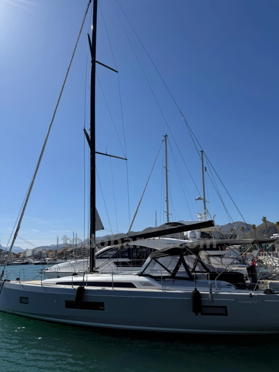 Beneteau Oceanis 51.1 usado à venda
