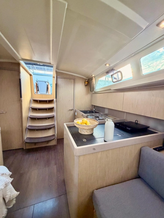Beneteau Oceanis 41.1 usata in vendita