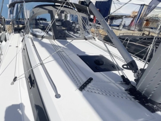 Bavaria Yachts C42 usado à venda
