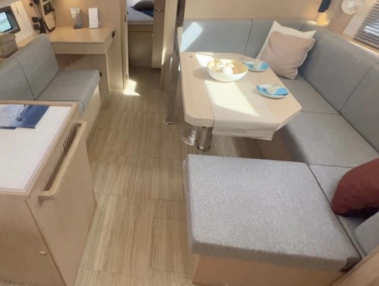 Bavaria Yachts C42 usado à venda