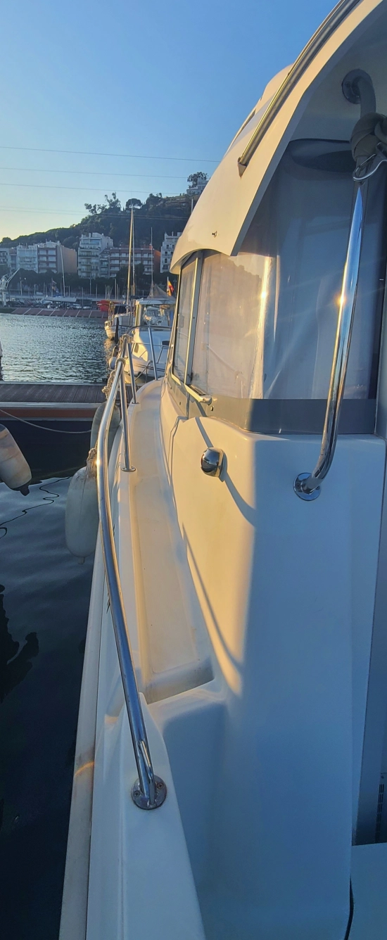 Beneteau Antares 750 Hb de segunda mano en venta